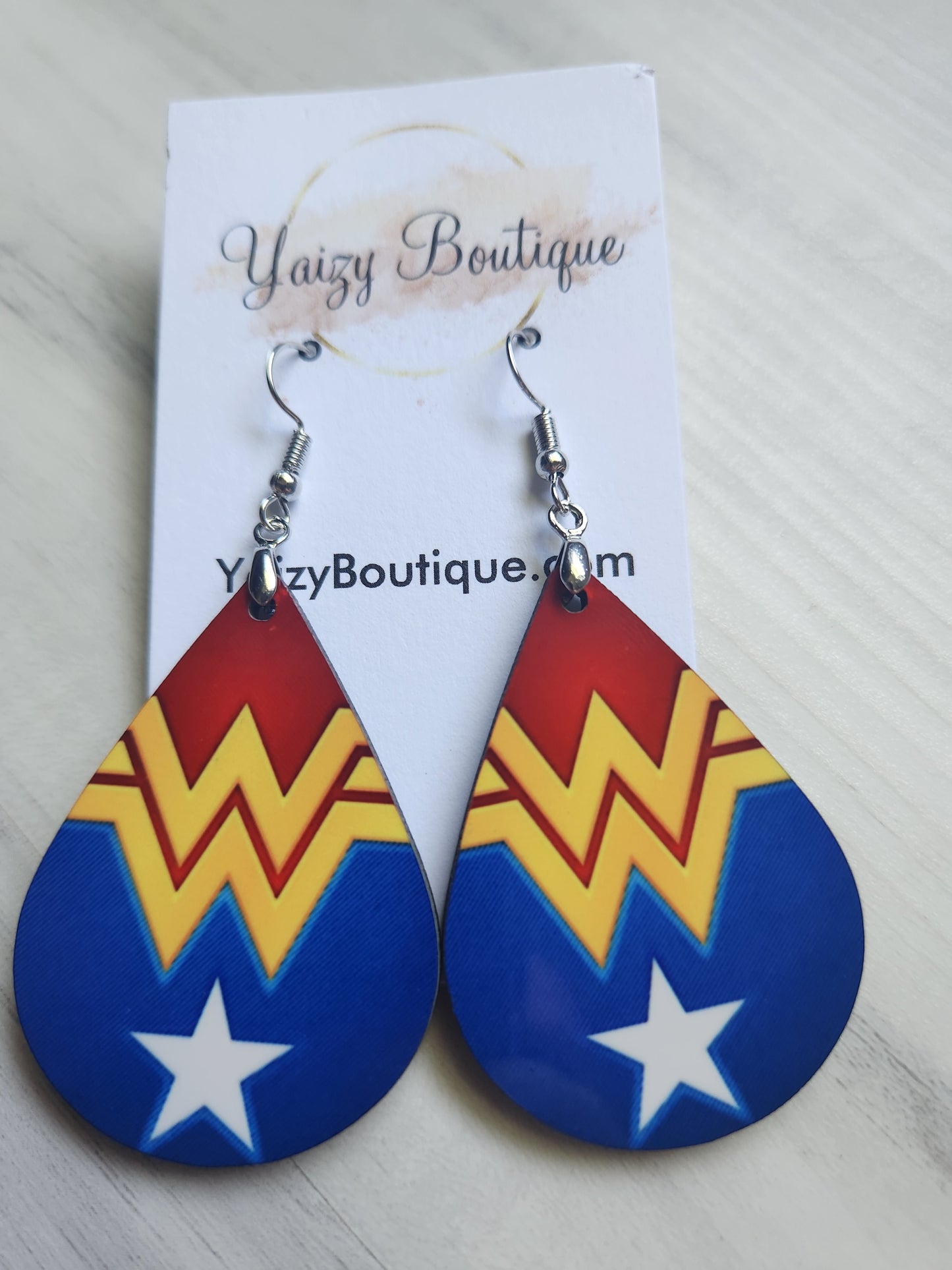 Wonder Woman Earrings - Yaizy Boutique