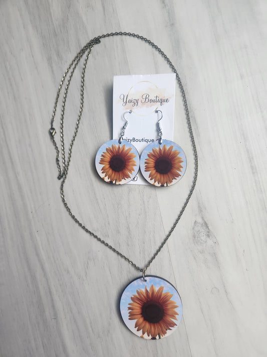 Ensemble boucles d'oreilles et collier tournesol